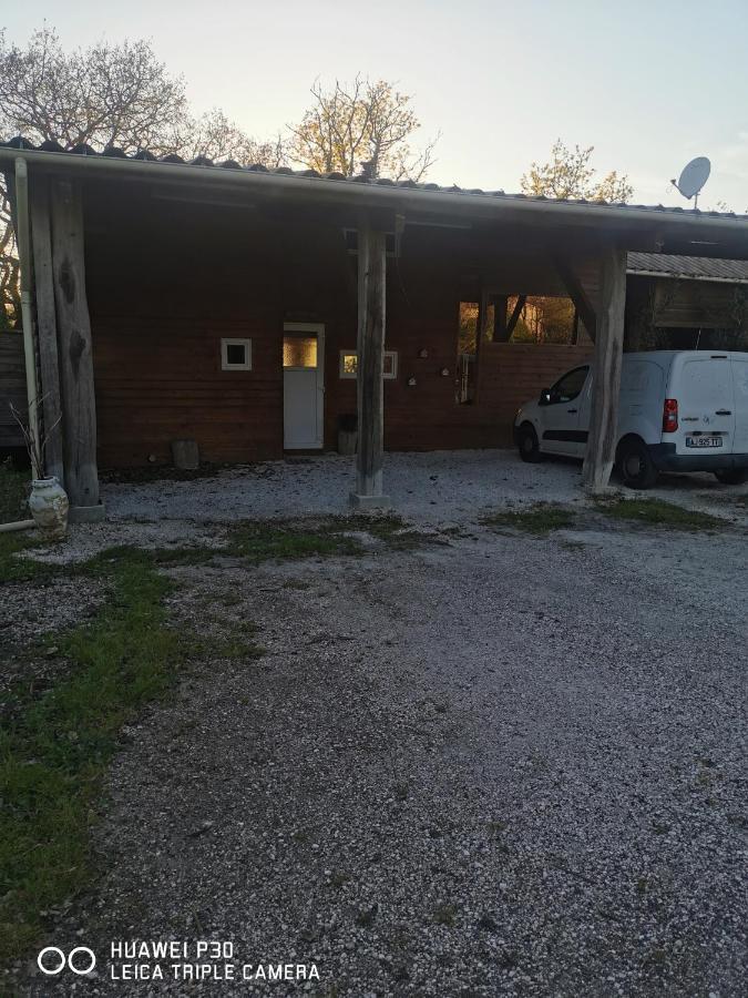 Gite Esprit Cabane Avec Spa Privatif Brassac  Bagian luar foto